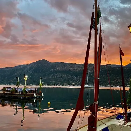 Apartahotel Camelia 3*