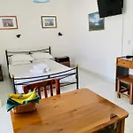 Camelia Aparthotel 3*